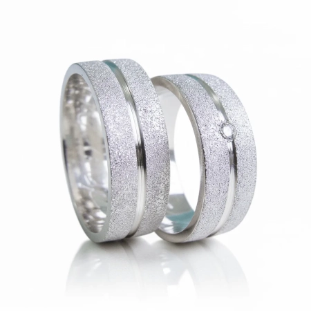 Aliança de Namoro de Prata 950 Reta Diamantada com Zircônia 8,0mm - fabricadas pela LSR Joias