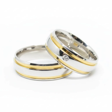 Aliança de Namoro Prata com Filetes de Ouro e Zircônia Anatômica 6mm - LSR Joias - Joalheria Artesanal Mineira