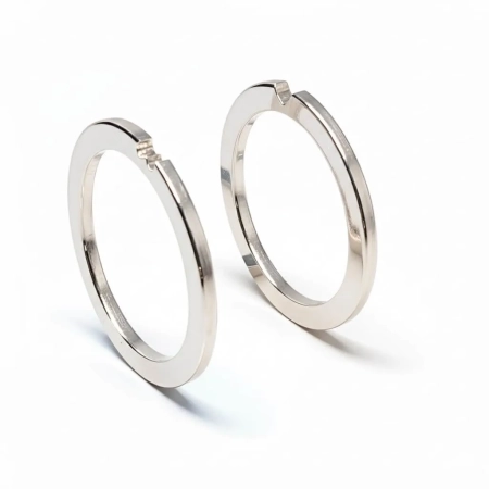 Aliança de Namoro Prata Reta com Formato Coração Minimalista - 1,5mm - LSR Joias - Joalheria Artesanal