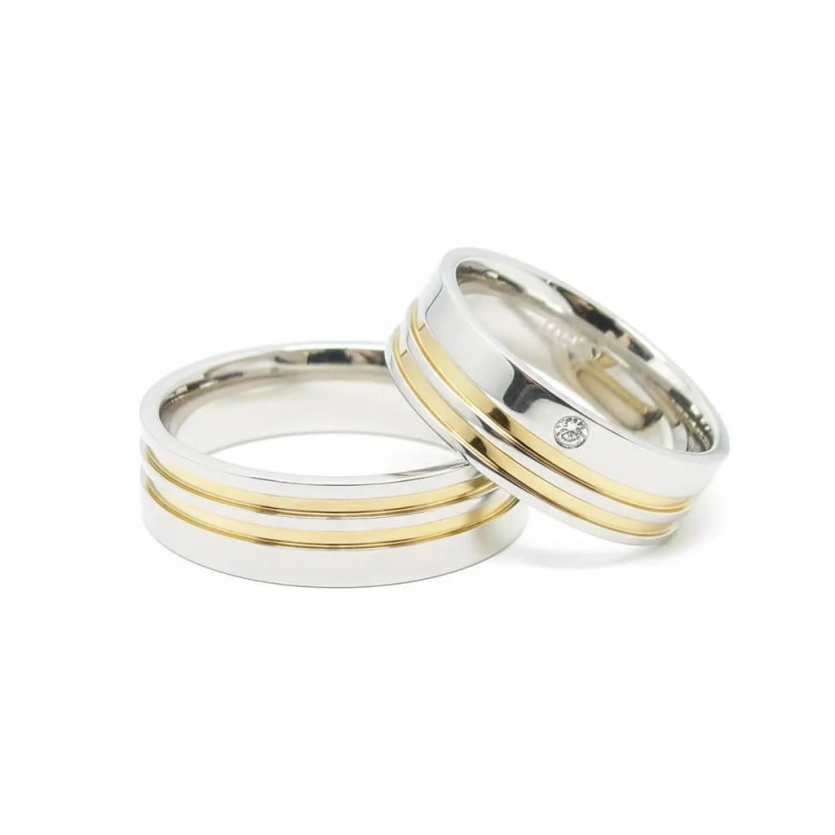 Aliança de Namoro Prata com Filetes de Ouro e Reta com Zircônia 6mm - LSR Joias - Joalheria Artesanal Mineira