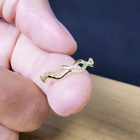 Anel de Ouro 18k Ondas do Mar - Coleção Formas - LSR Joias