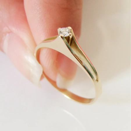 Anel Solitário de Ouro 18k Aro Duplo com Brilhante